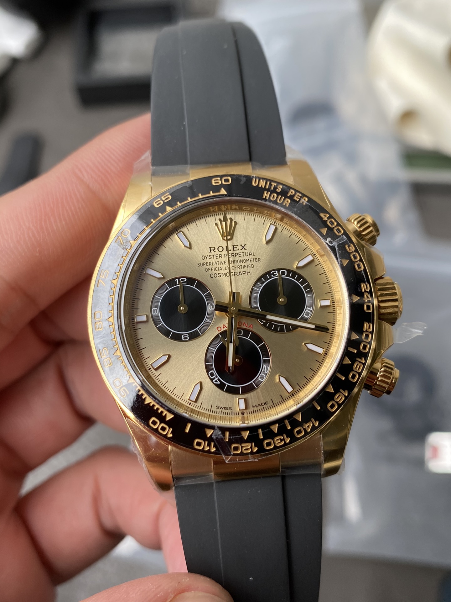 新型4131ムーブメント ゴールドラバーデイトナ 実物写真