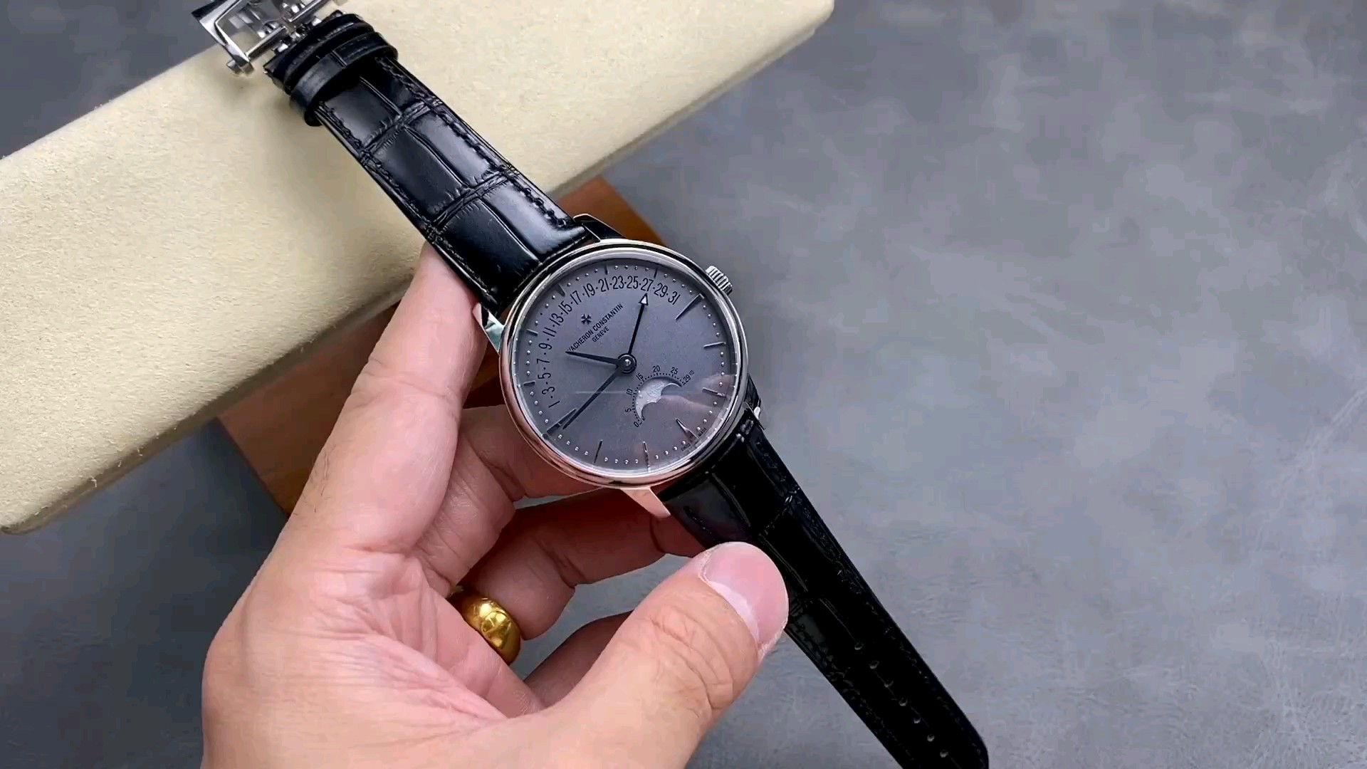 時計愛好家必見！ヴァシュロン・コンスタンタン新作モデルレビュー