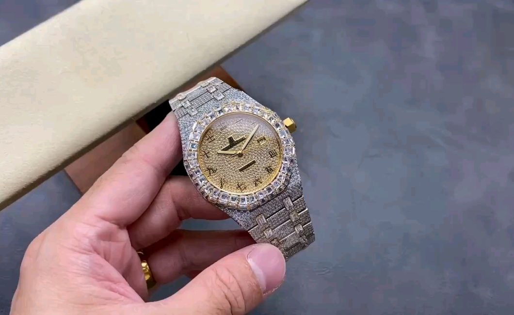 オーデマ ピゲロイヤルオーク15400の魅力に迫る！