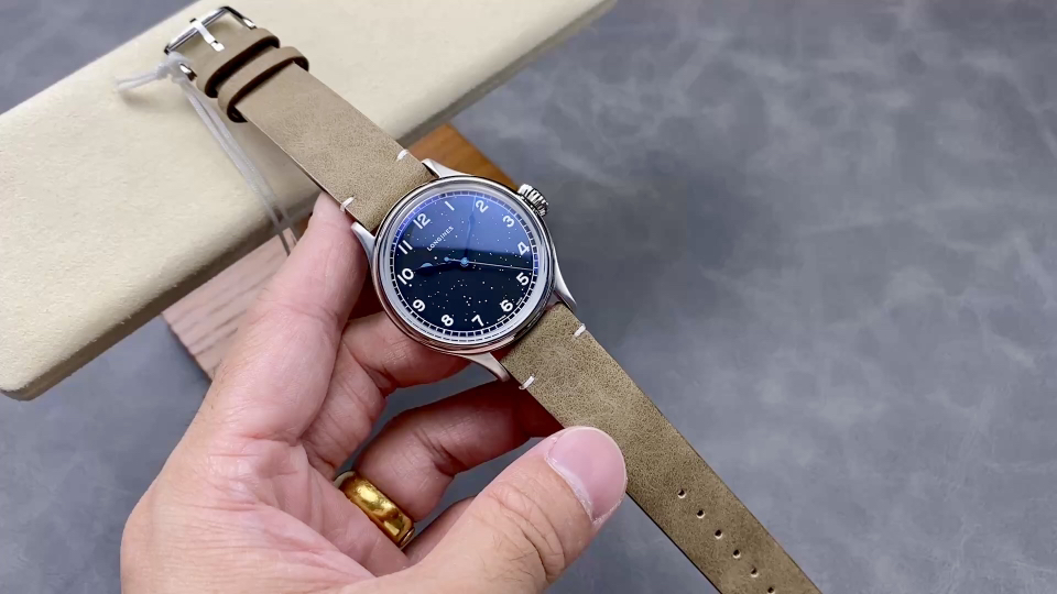 ロンジン“スモールセコンド”のシークレット！心をつかむ復刻モデルとは？