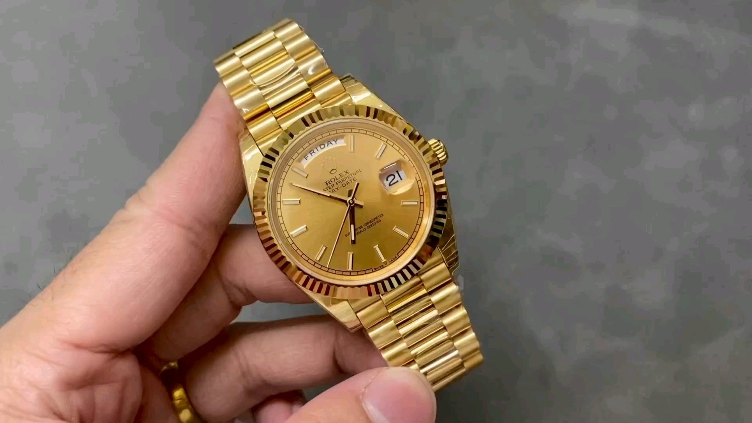 ロレックスのデイジャスト40mmって実際どうなの？