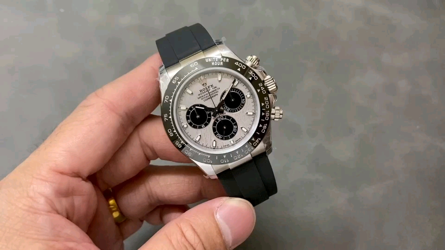 QF バランスバージョン ロレックス デイトナ 4130ムーブメント 904ステンレススチール 40mm 120G