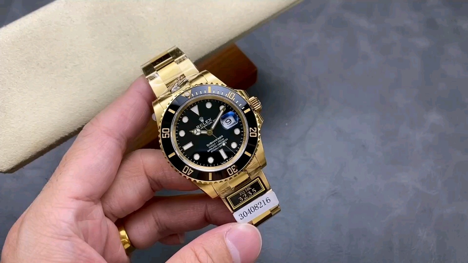 ZQ ファクトリーのサブマリーナ！18k金張りモデルの魅力とは？