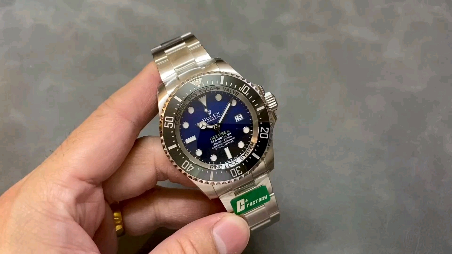 C+ ロレックス シー・ドゥエラー ディープシー 3235ムーブメント 904Lステンレススチール 44mm