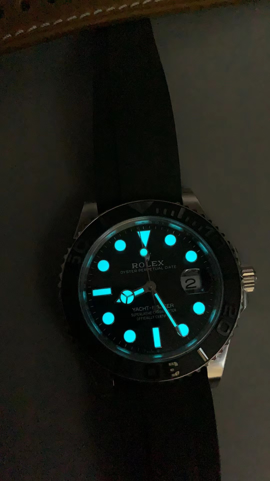 クリーンファクトリーメイド、42mm、プラチナヨット