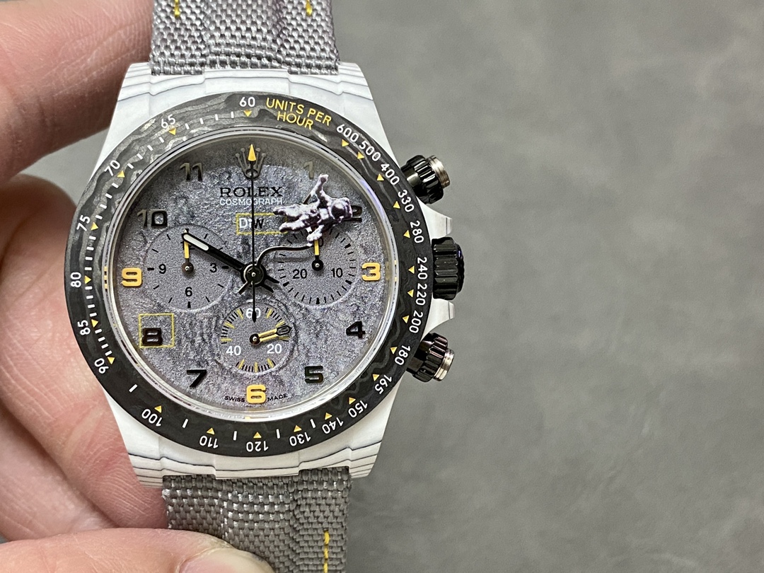 DIW ロレックス スペースマン ホワイトカーボンファイバー デイトナ 4130ムーブメント 40mm