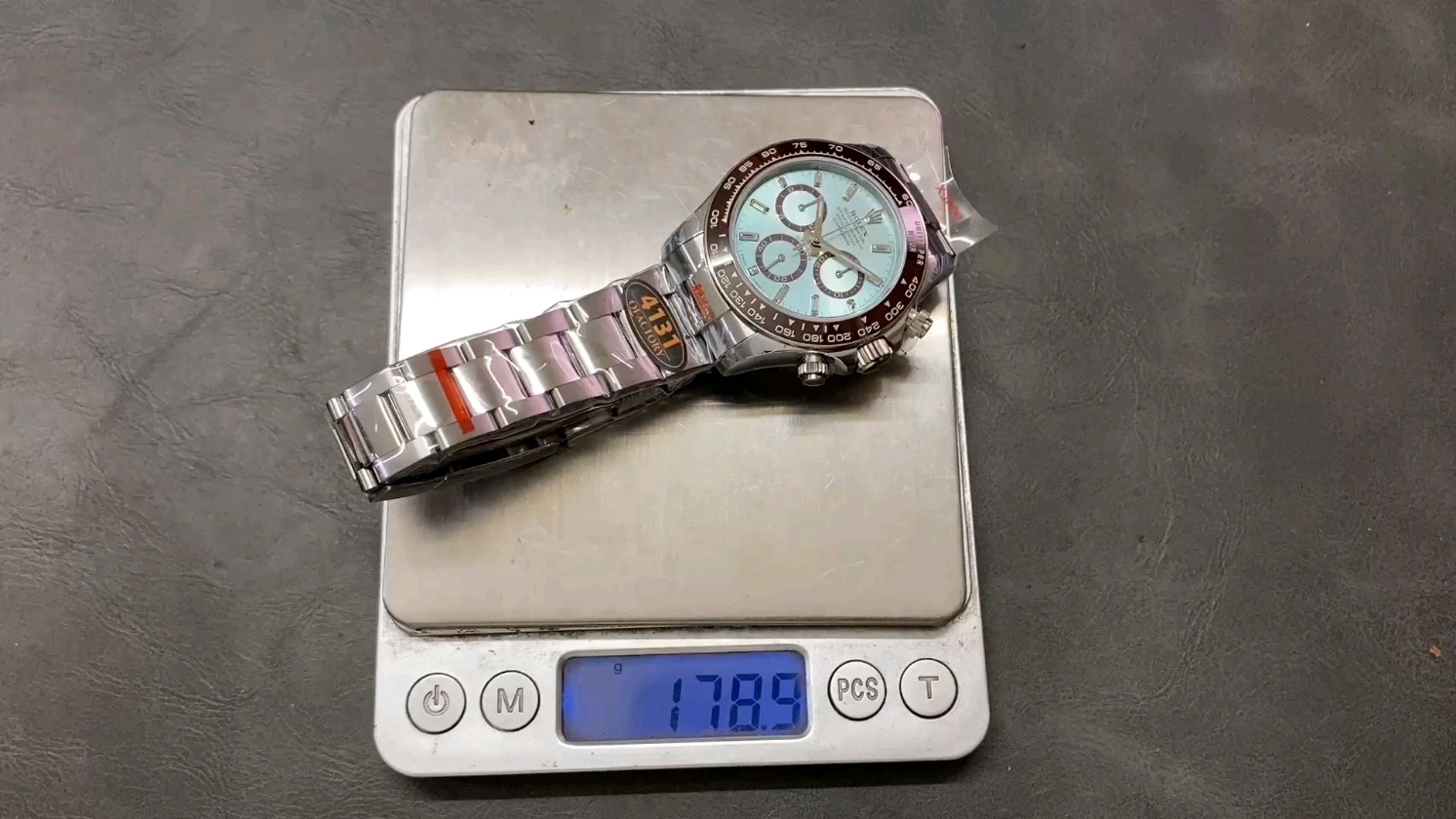 新作モデルディデイトナ！シースルーバックアイスブルーの魅力を体験
