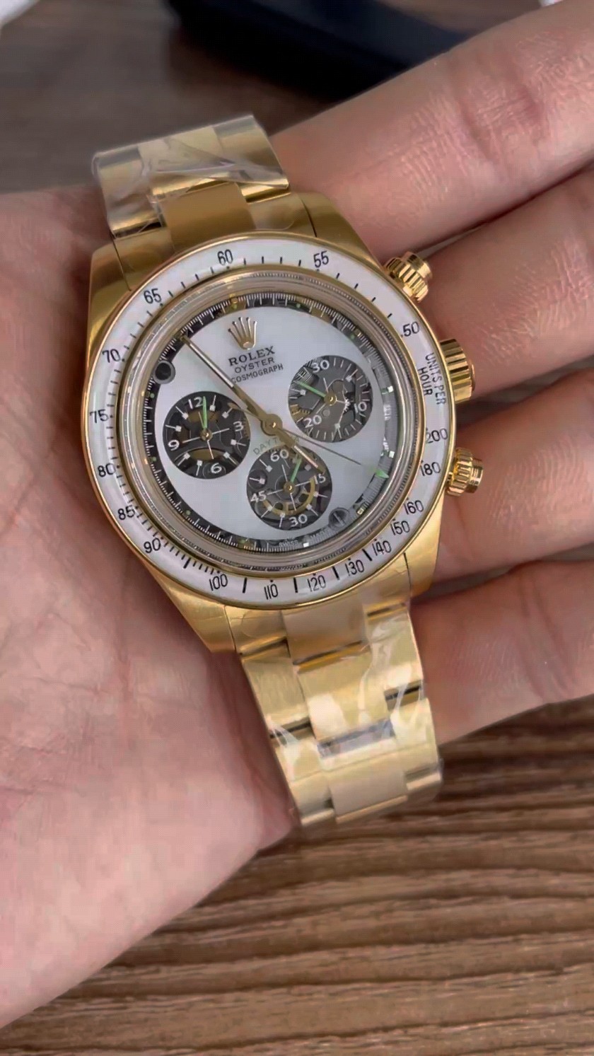 新品デイトナ4130スケルトン
