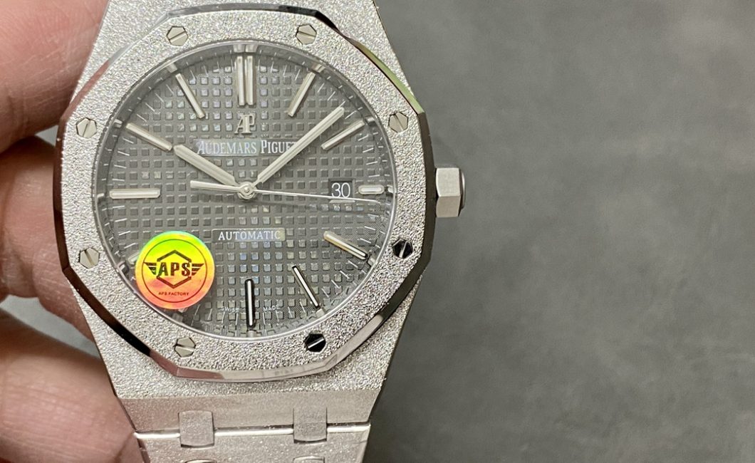 オーデマ ピゲのフロステッドゴールド技法とは？輝きのシークレットを徹底解剖！