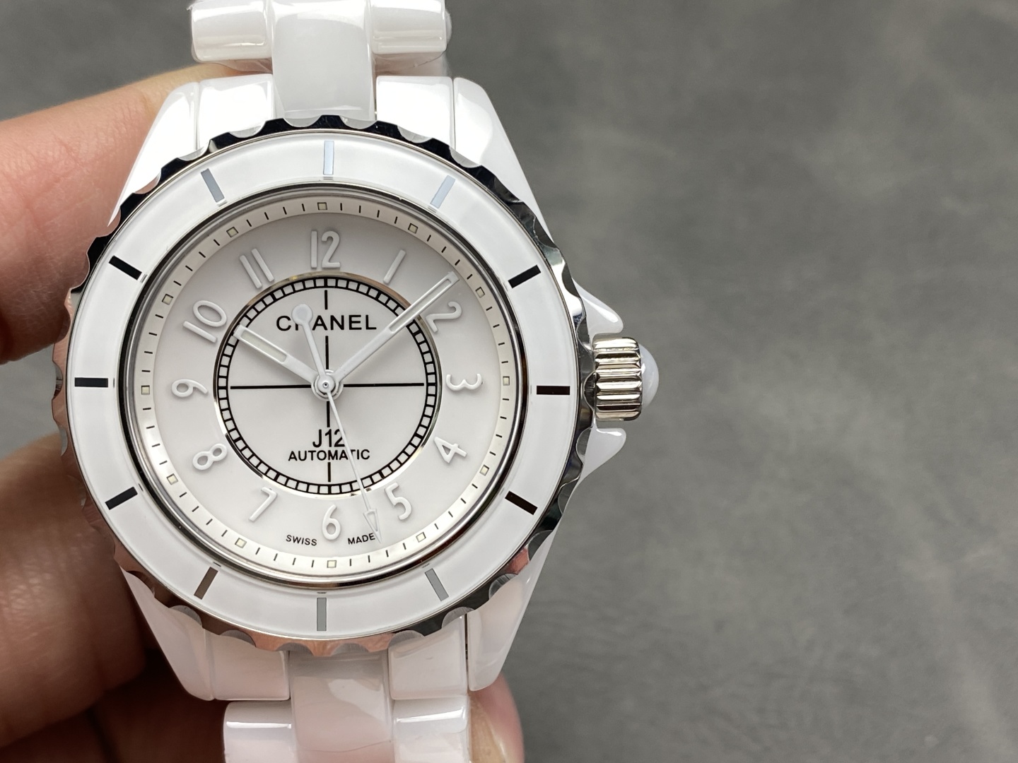 「TW シャネル J12 セラミック 38mm メカニカル 日付表示なし」