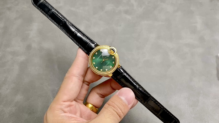 TW カレンダー ブルーバルーン 33mm