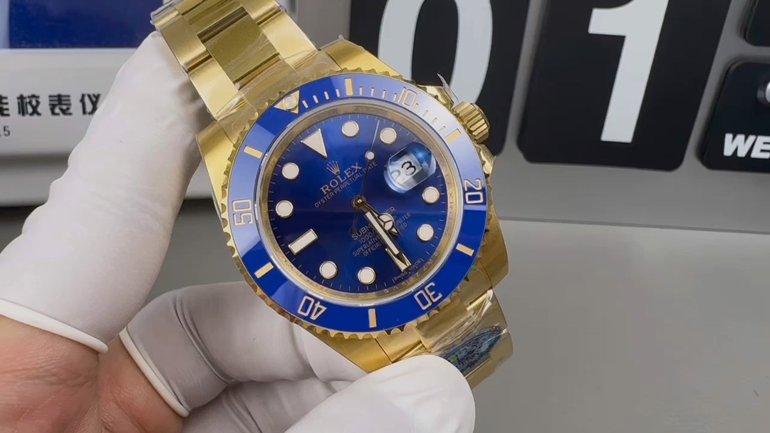 「40丹東オールゴールドブルーウォッチ」