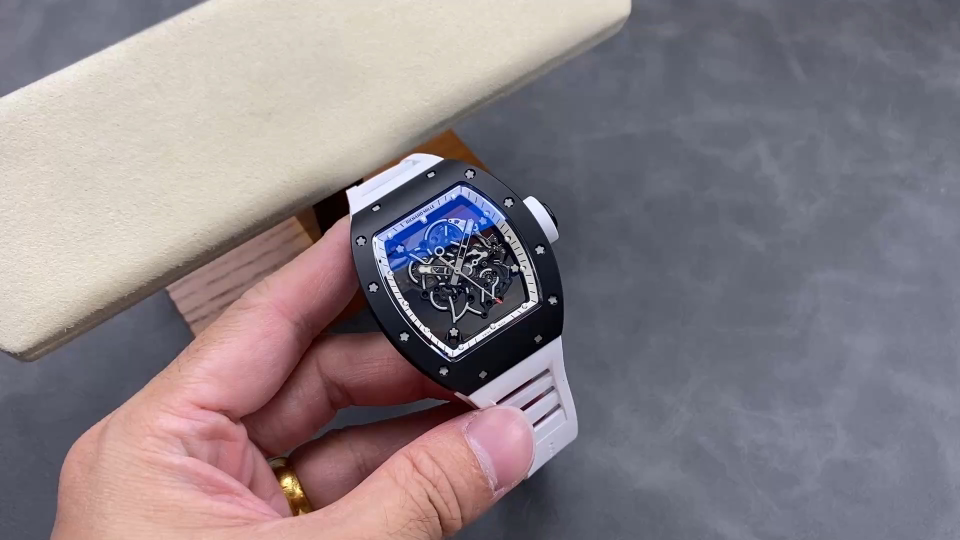 理想のミックス！リシャール・ミレールRM055の魅力に迫る