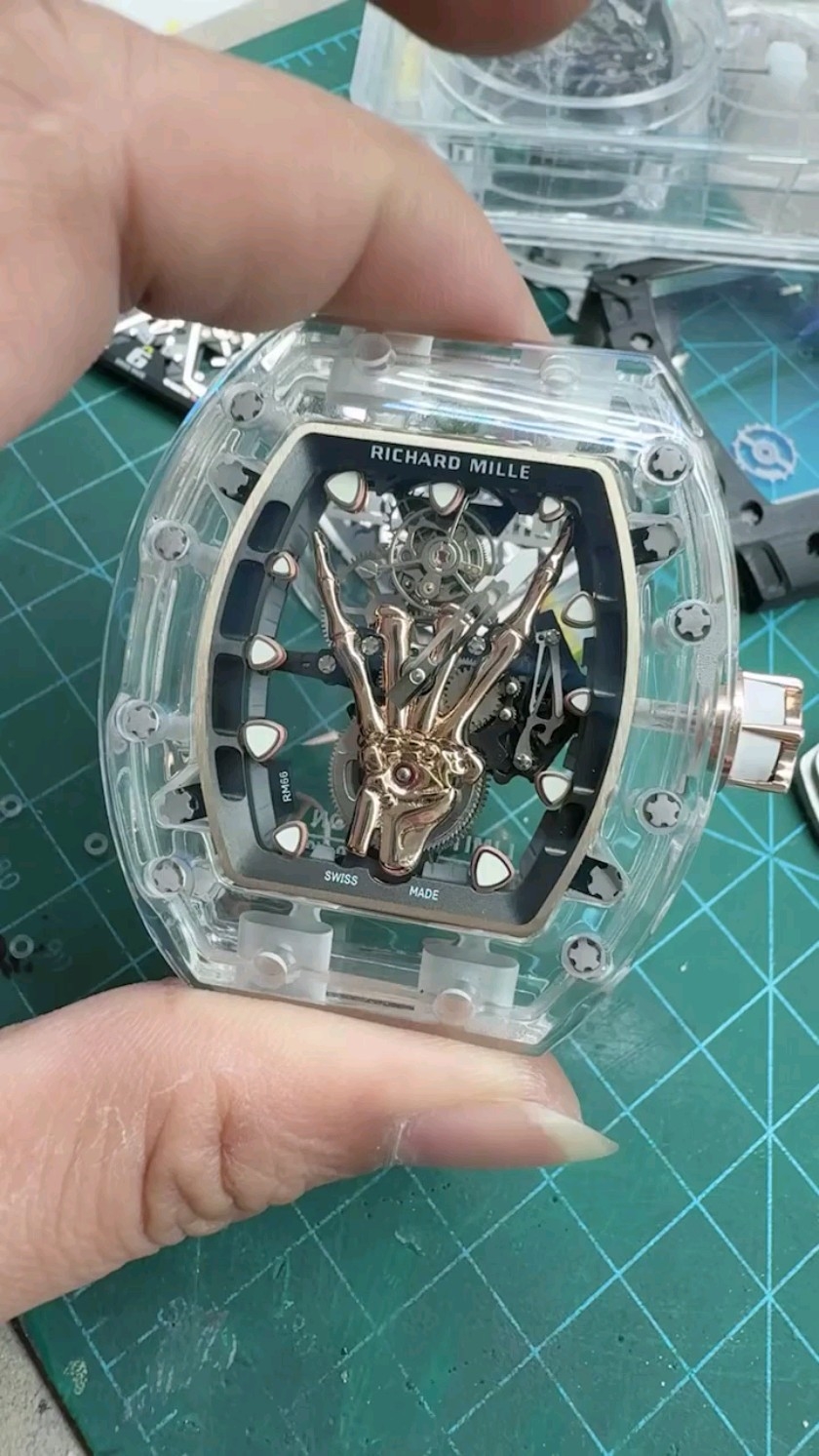 カスタム小貴 金の針 リチャードRM66クリスタルの触感はなかなか良い