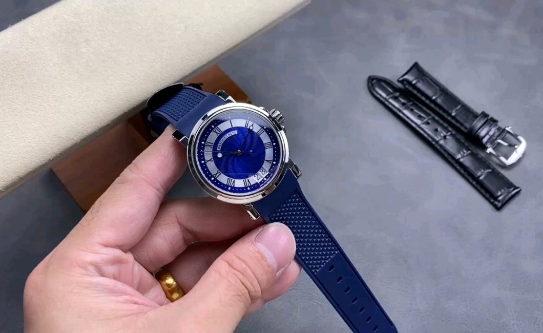 ブレゲマリーンシリーズ39mmビッグデイトウォッチレビュー！高性能レプリカの実力に迫る