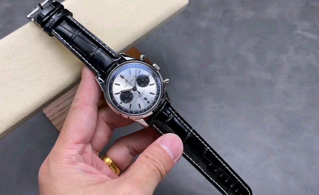 BLSブレイトリングのレプリカ時計は買うべき？42mmで魅力を検討！
