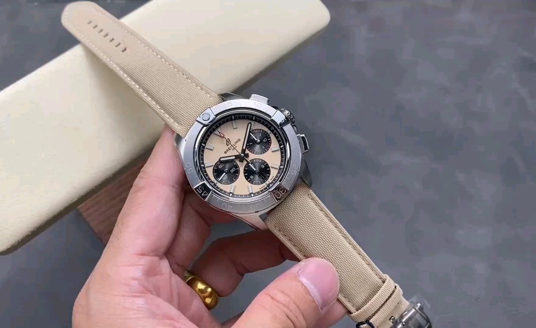 BLS ベルリン ブレゲ アベンジャー クロノグラフ ムーブメント
