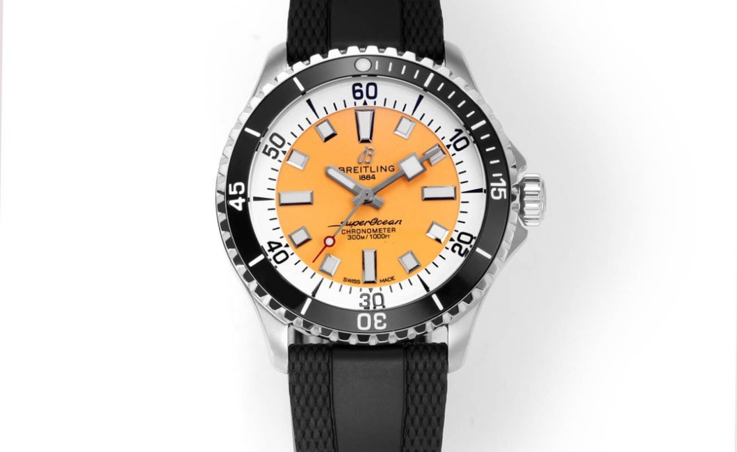 ブライトリングスーパーオーシャン42mm！ダイバーズウォッチの魅力に迫る