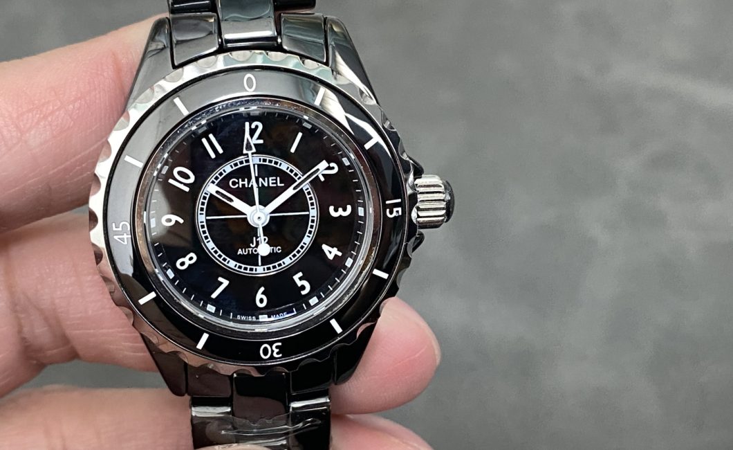 「TW シャネル J12 セラミック 33mm メカニカル」