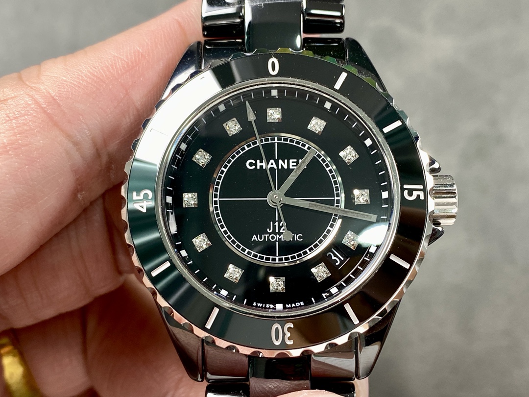 シャネルJ12シリーズ38mm！極上の復刻版でエポックをリザーブる