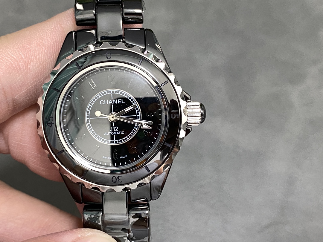 TW シャネル J12 セラミック 33mm メカニカルムーブメント