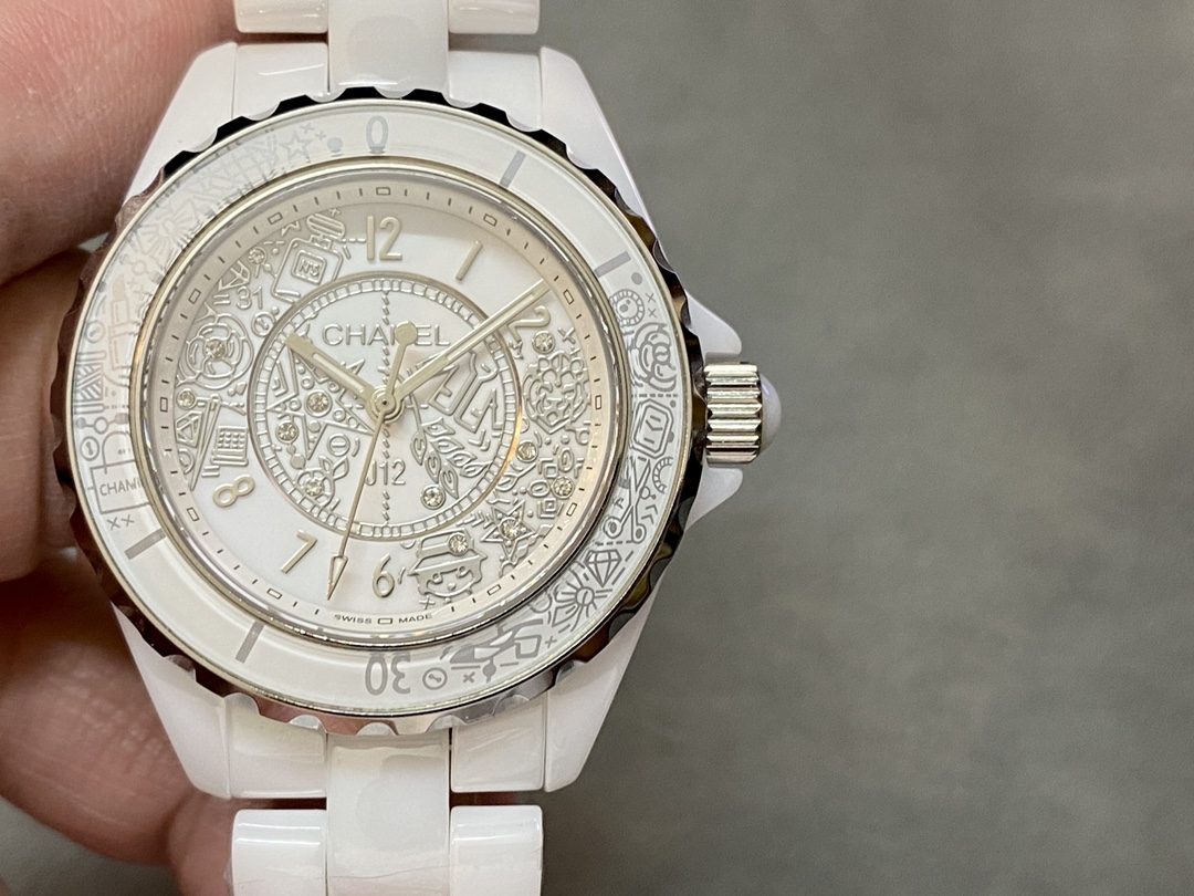 TW シャネル シャネル J12 セラミック 38mmサイズ