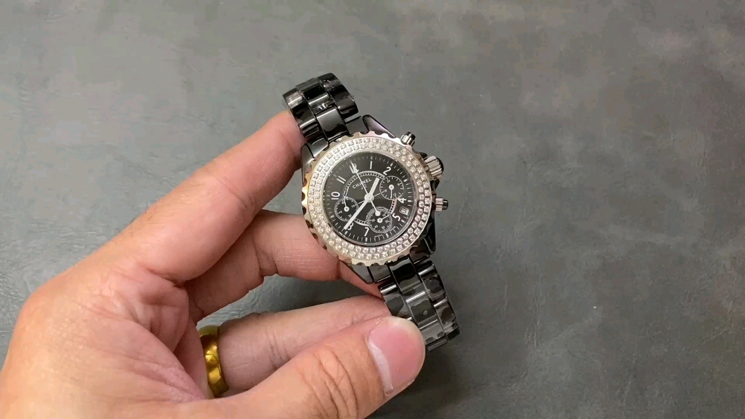 TW シャネル J12 セラミック クロノグラフ クォーツムーブメント 34mm
