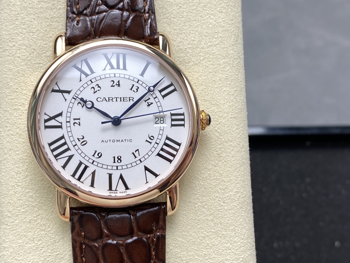カルティエ ラージサイズロンドン 40mm 2836ムーブメント