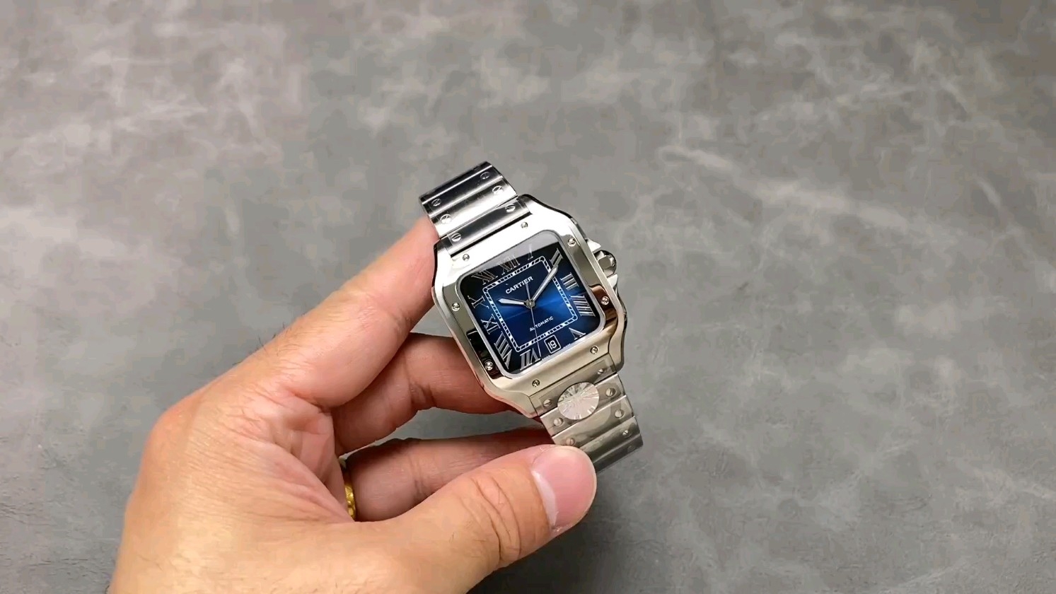 カルティエVSレプリカの実力を徹底検証！違いは何？