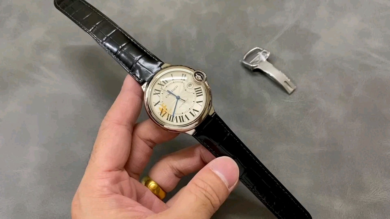 AF カルティエ ブルーバルーン 42mm 2824ムーブメント