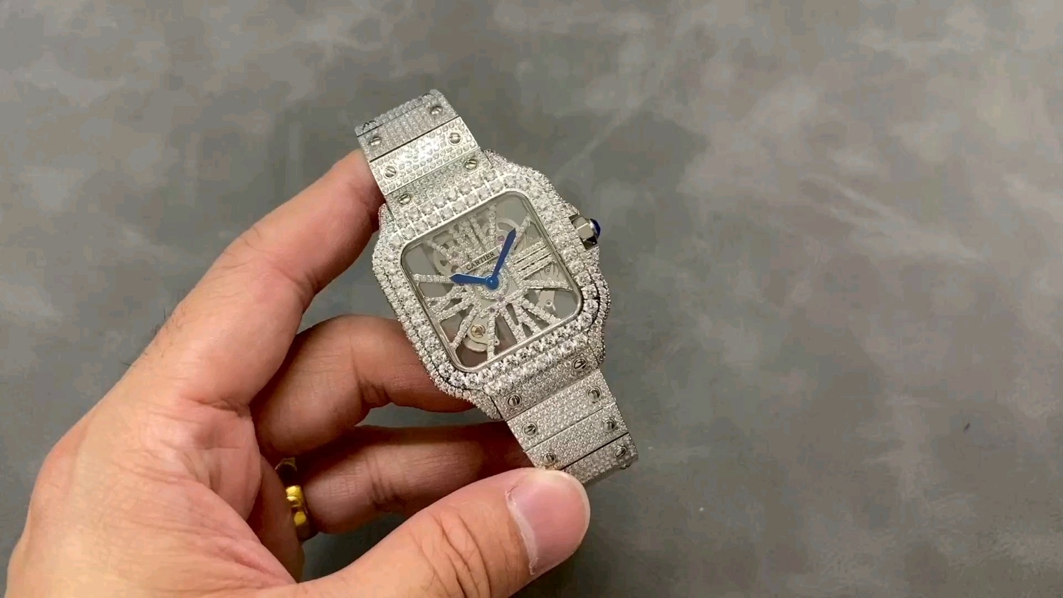 カルティエ サントス フルダイヤモンド スケルトン 39.5mm クォーツムーブメント