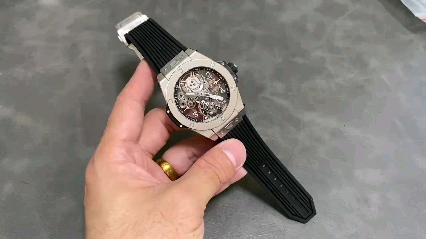 ウブロBIG バング ウニコビッグバン・トゥールビヨンの実力とは？