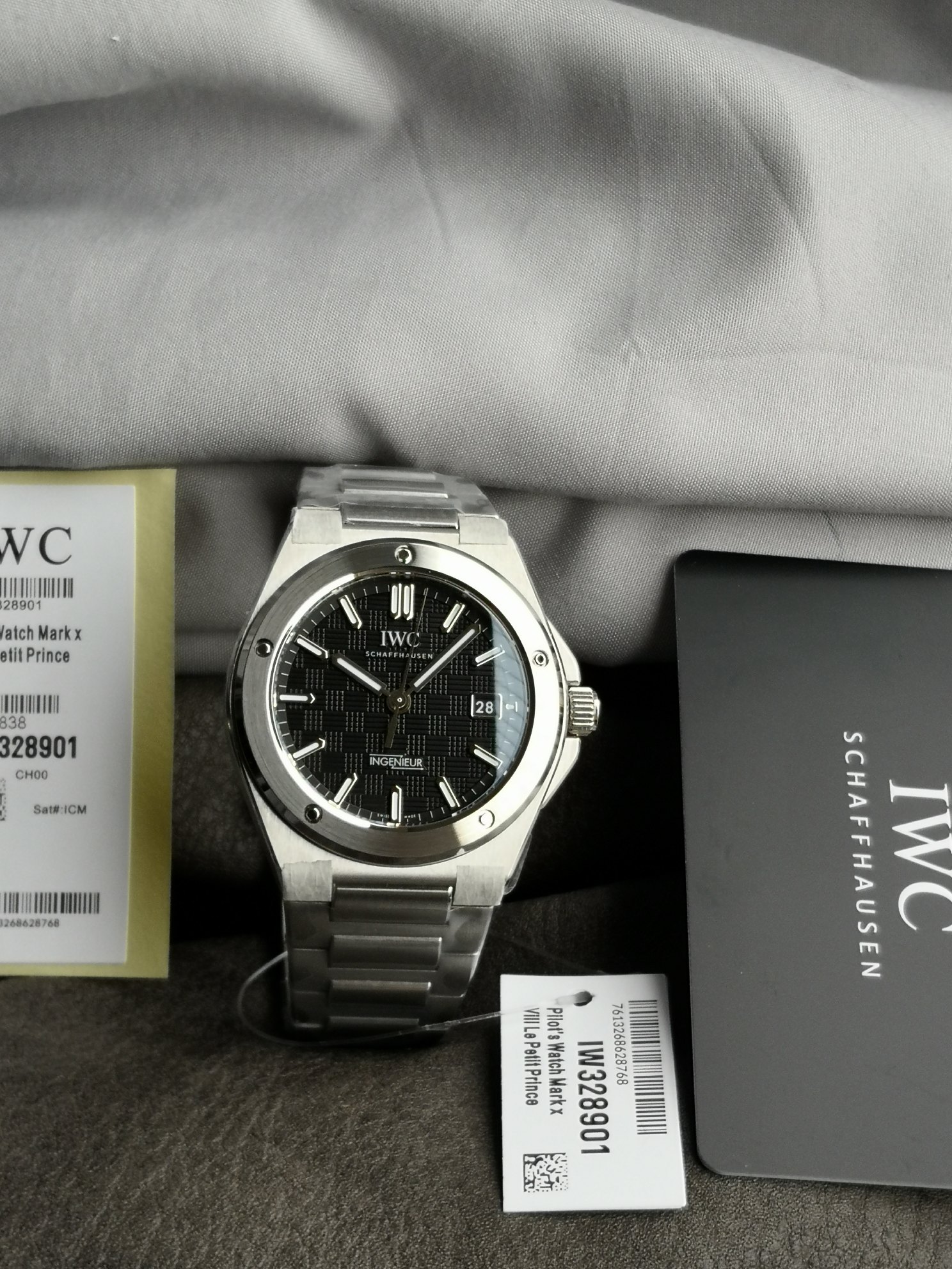 IWC インヂュニアインジュニアレビュー