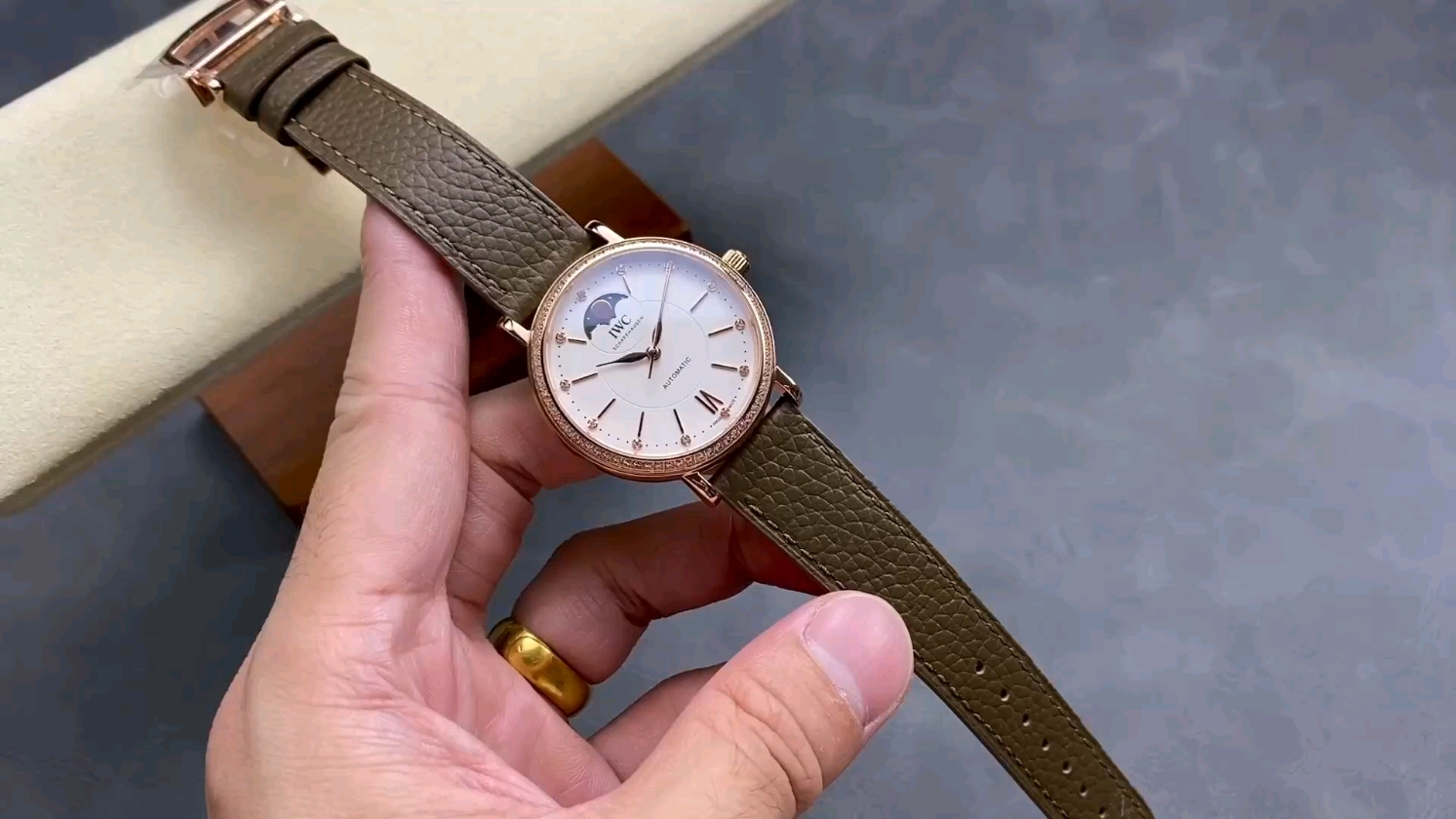 IWCの新作モデル！ポートフィノシリーズが今ホットい理由とは？