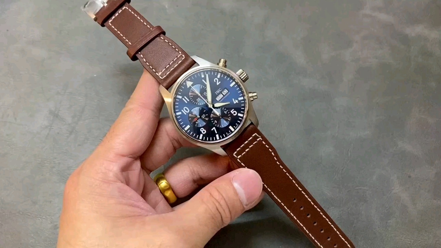 これぞメンズウォッチの傑作！IW377714をレビューしてみた