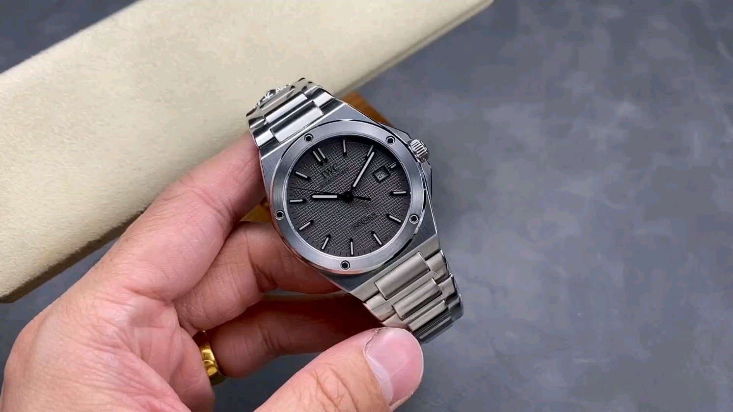 IWC新作モデルの技術者シリーズ腕時計！その魅力を徹底解剖