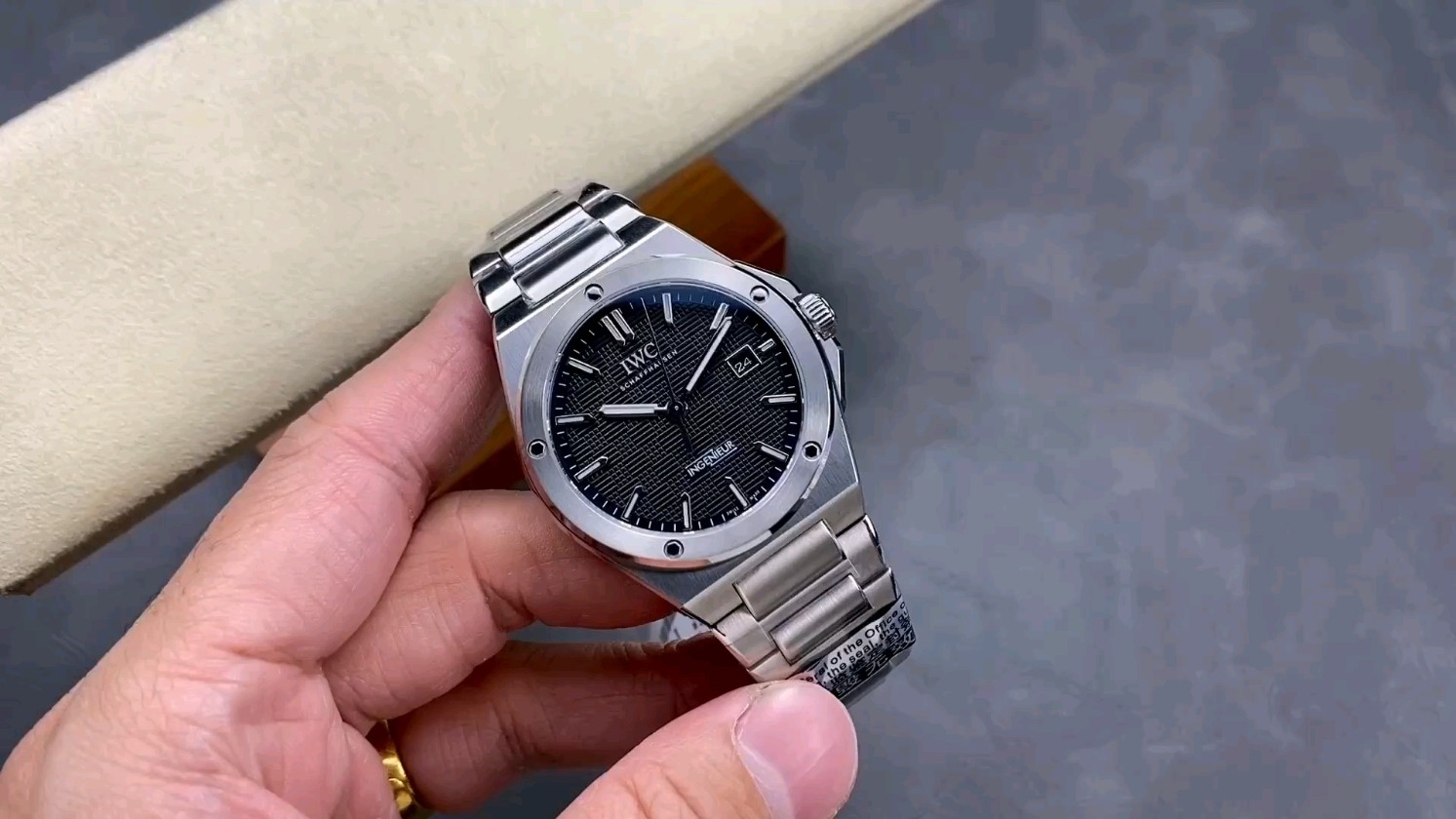 IWC新型エンジニア腕時計は過去の名作を再び輝かせる？