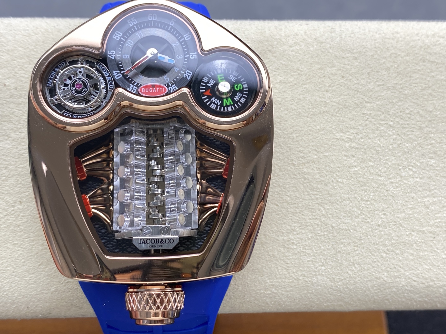 ブガッティとジェイコブ&COの夢のコラボレーション！限定腕時計の驚異のスペックとは？