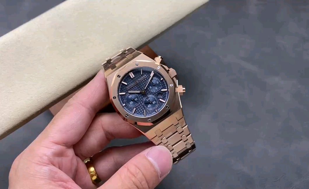 愛用者必見！ロイヤルオークシリーズ最新モデルの魅力を解剖学！