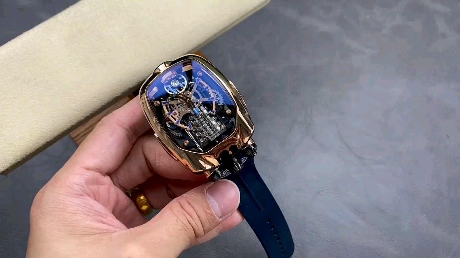 AMG2024ホットウォッチレビュー