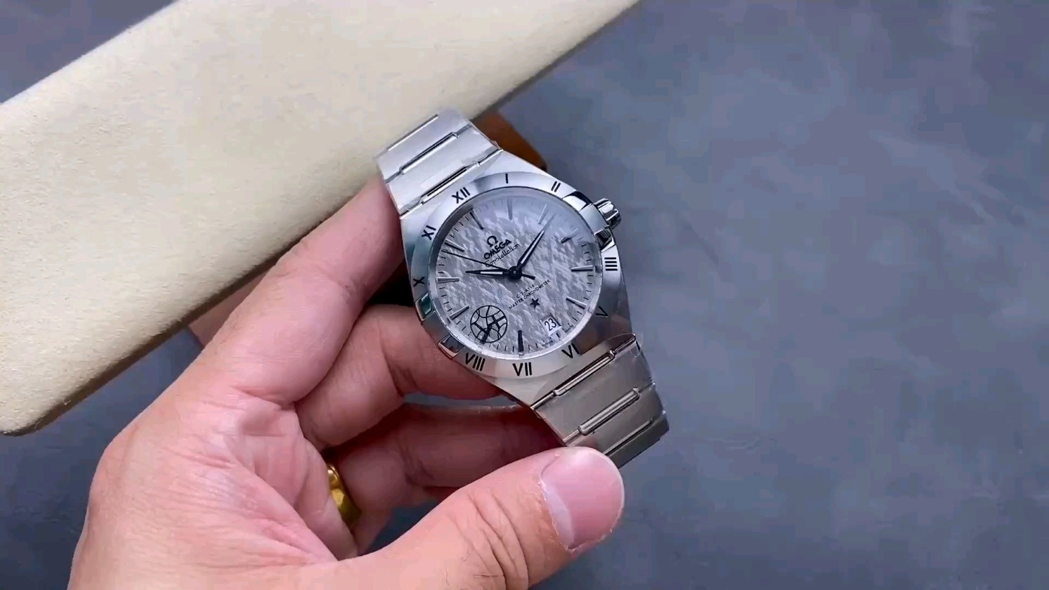 オメガコンステレーションシリーズに溺れる理由はこの最新モデルだった！