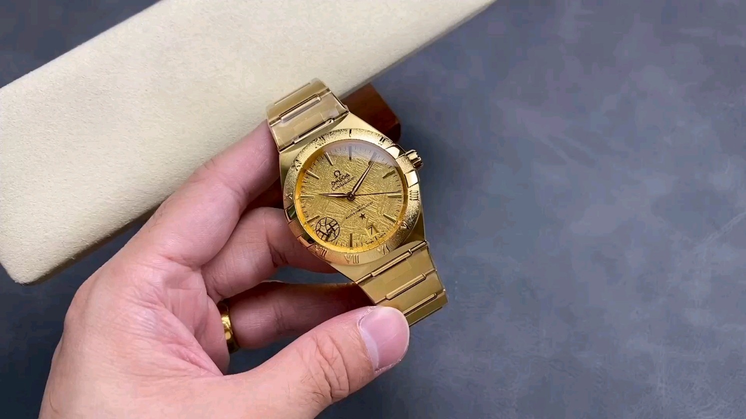 V+ファクトリー第5世代コンステレーションレビュー！オメガ愛好家必見の逸品