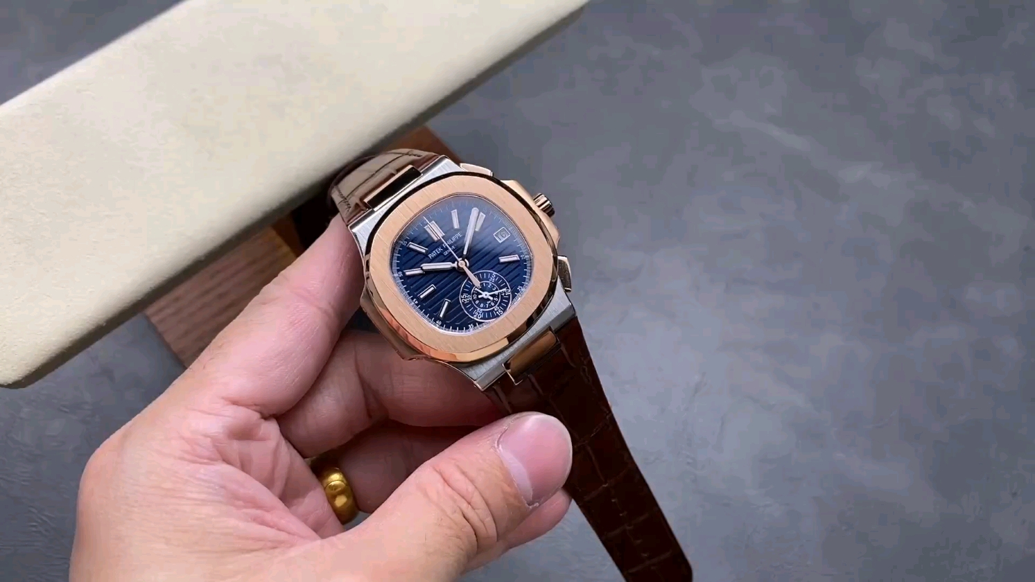 中国製でも品格！パテック・フィリップノーチラス5980/1Aの魅力を探る