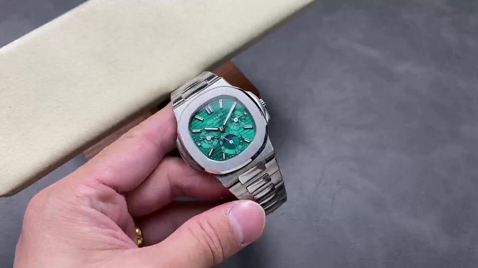 パテック・フィリップノーチラス 5740/1G-001の魅力