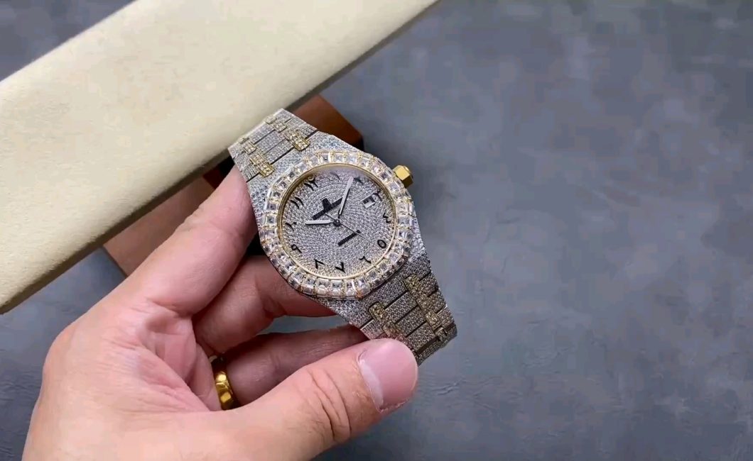 オーデマ ピゲロイヤルオーク満ダイヤモデルの魅力を探る！
