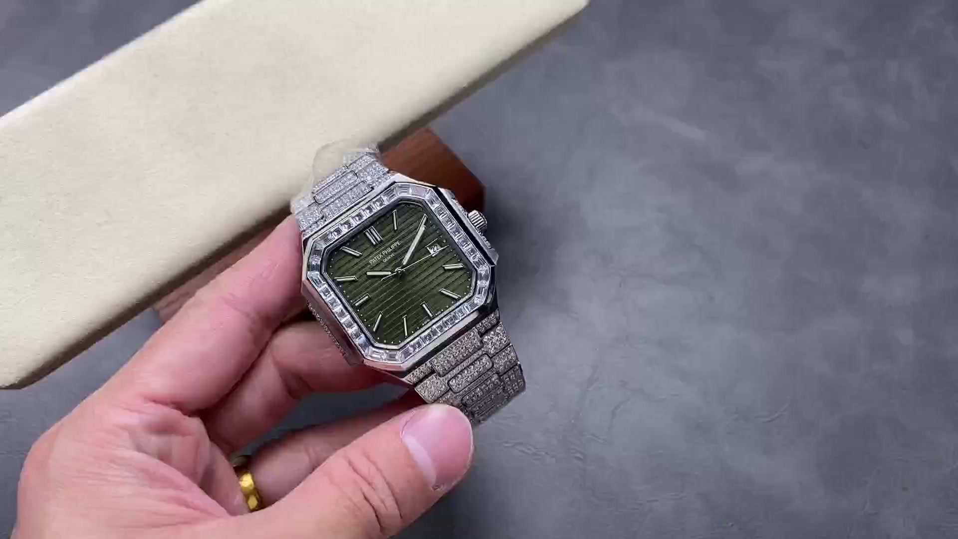 パテック・フィリップキュビタス 5821/1A-001を選ぶべき3つの理由！