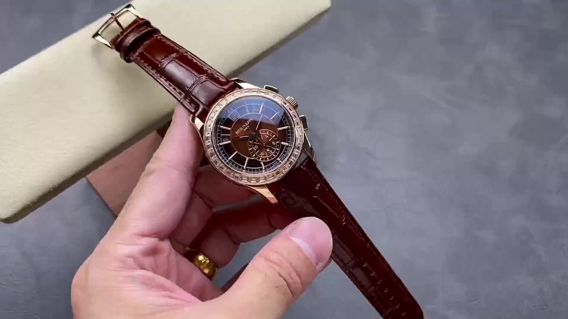 TW ファクトリーの独創性！パテック・フィリップノーチラス 5969R-001の魅力に迫る