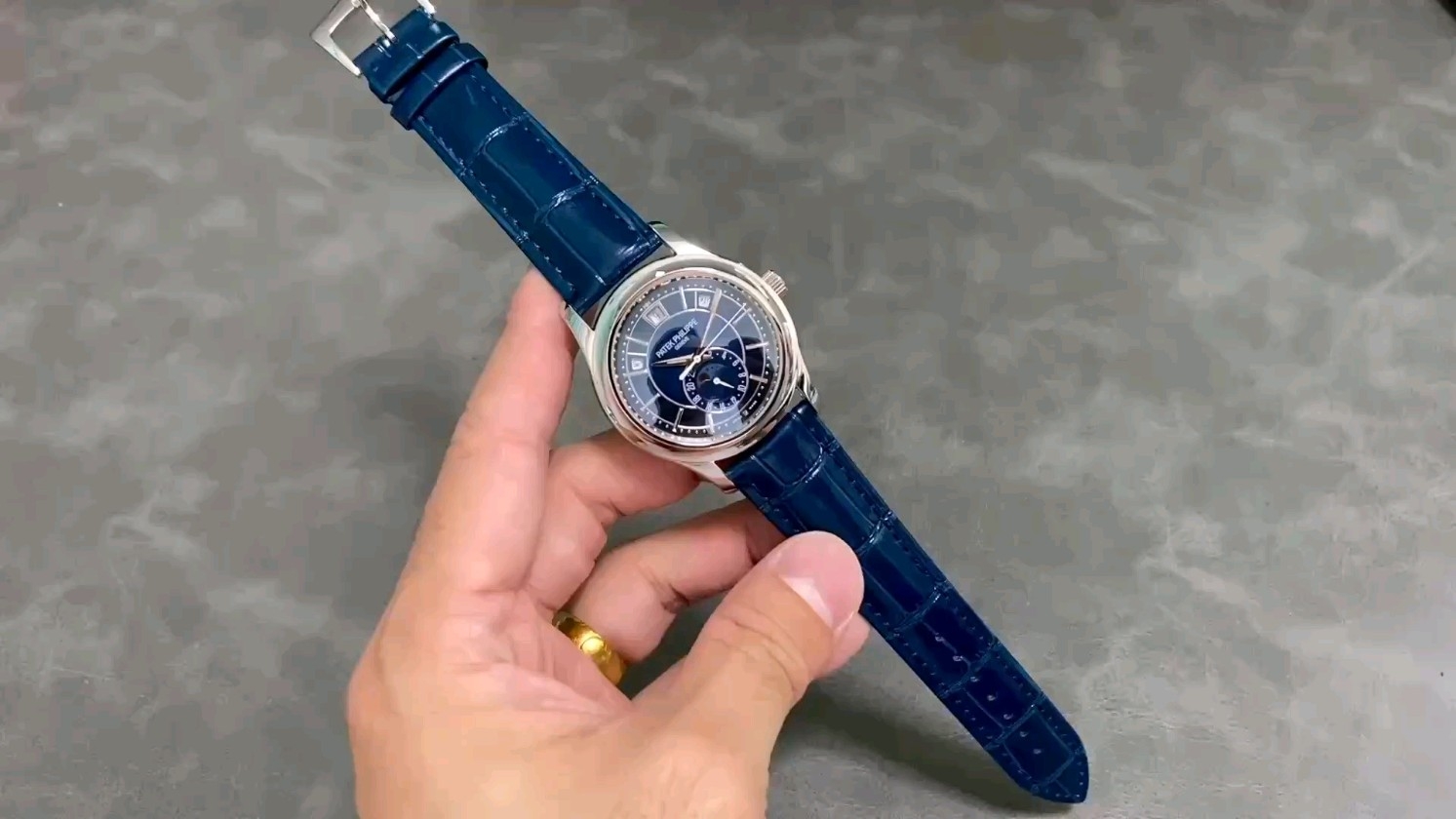 パテック フィリップ5205G-013の新境地！コンプリケーションを堪能しよう