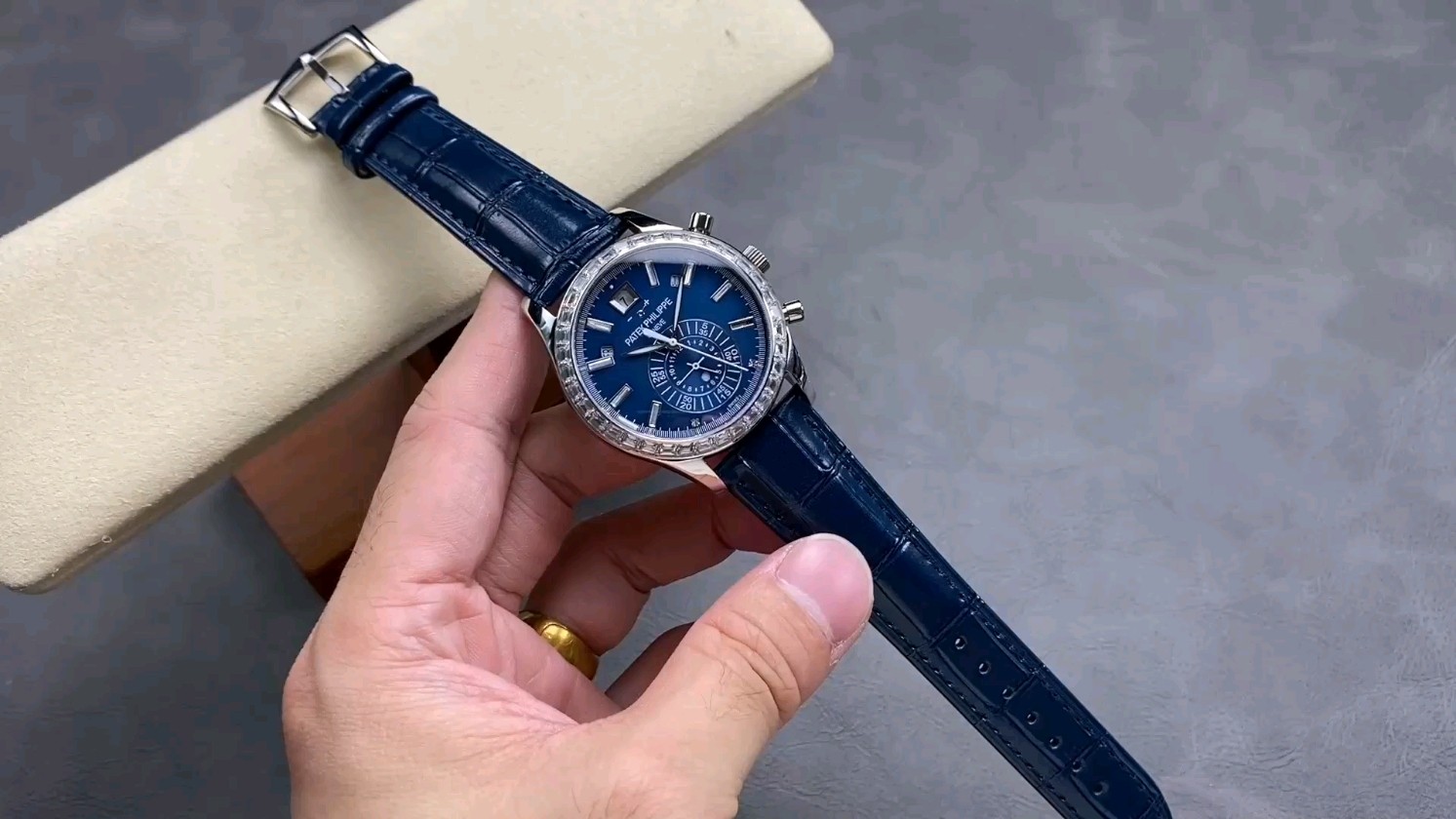 TW ファクトリーのパテック・フィリップ 5905R-010、驚きの機能で登場！