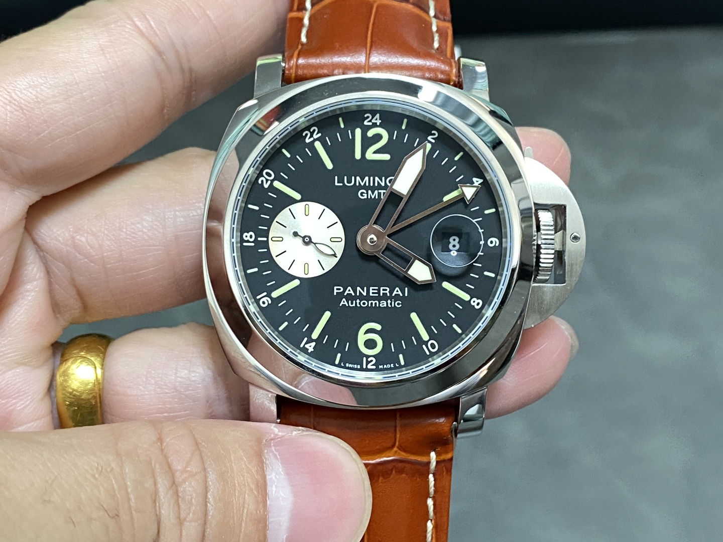 パネライ ルミノール GMT 44mmとその魅力に迫る！